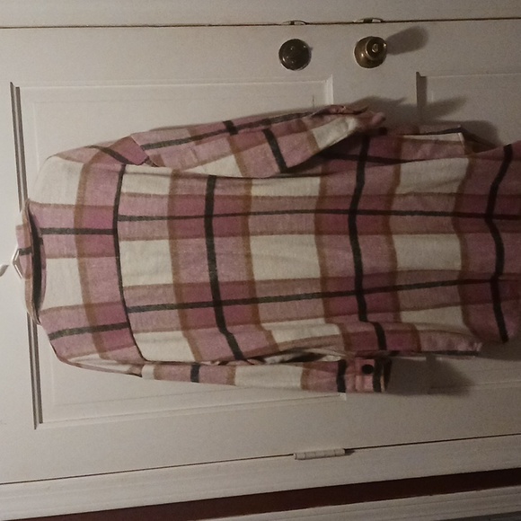 Pretty Garden, XL, Shacket, pink, black, brown, and white plaid. - Picture 2 of 4